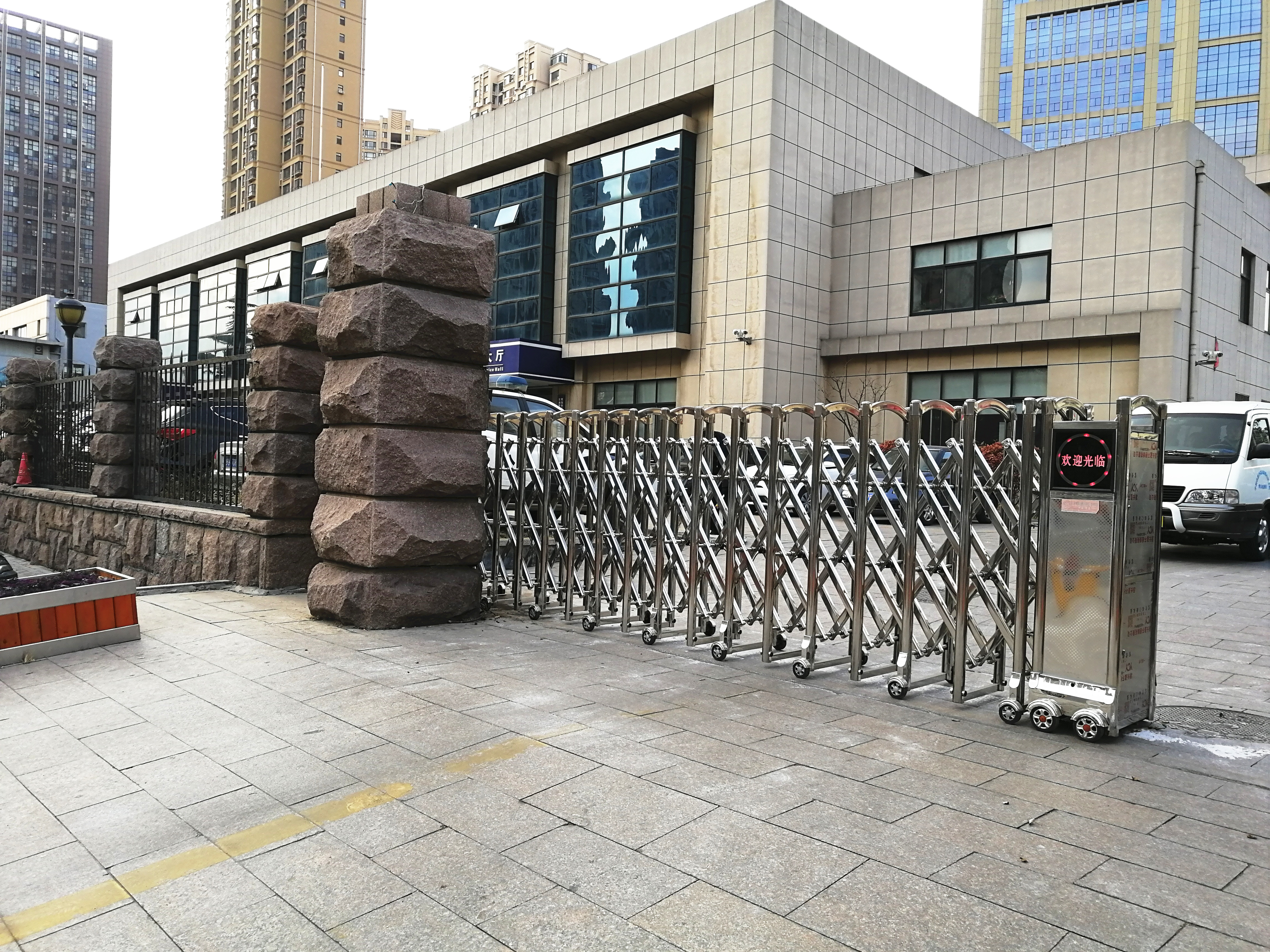 伸縮門的基礎知識